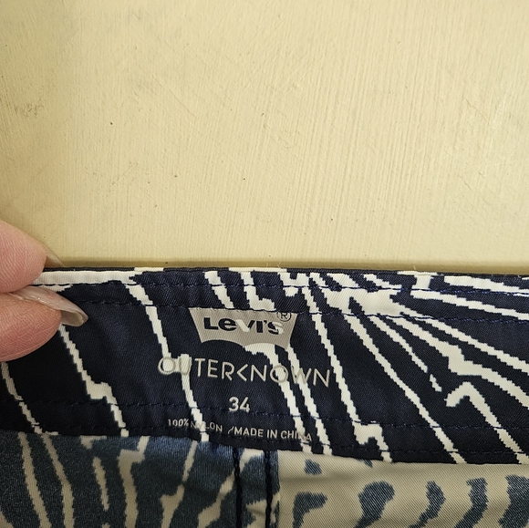 Levi's button fly board shorts. - Picture 5 of 8